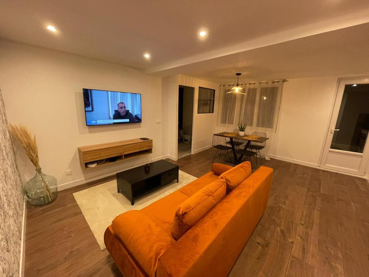 Le Jardin Niortais - Hyper Centre- Proche Gare - Paisible - Grand Jardin Prive, Wifi Hd -Netflix Appartement Buitenkant foto