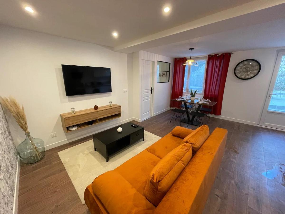 Le Jardin Niortais - Hyper Centre- Proche Gare - Paisible - Grand Jardin Prive, Wifi Hd -Netflix Appartement Buitenkant foto